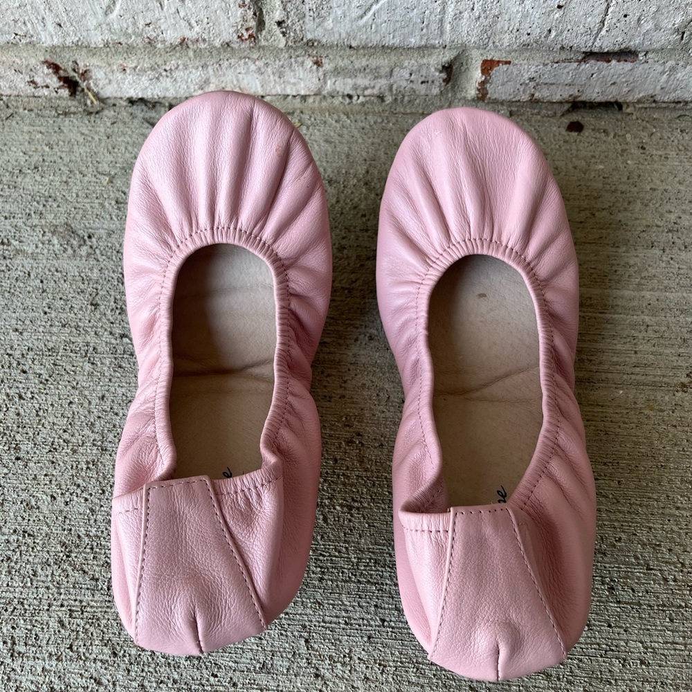 Storehouse Flats-Size 7